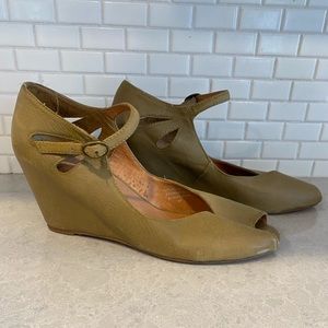 Jeffrey Campbell Havana Last wedges sz 8